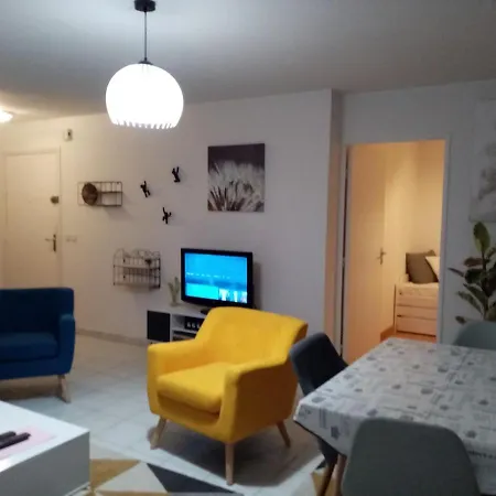 Apartment Les Berges Du Lac Bellerive-sur-Allier